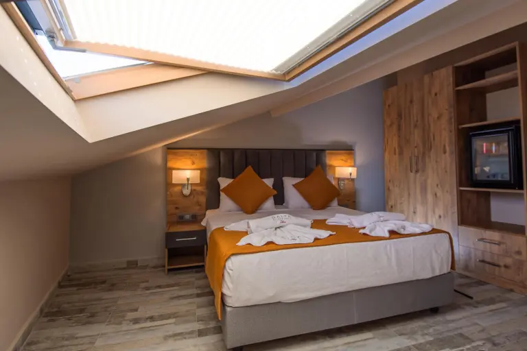 Standart Çatı Katı Oda