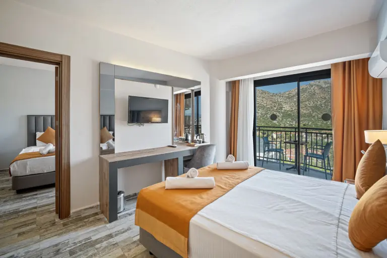 Superior Deniz Manzaralı Aile Odası