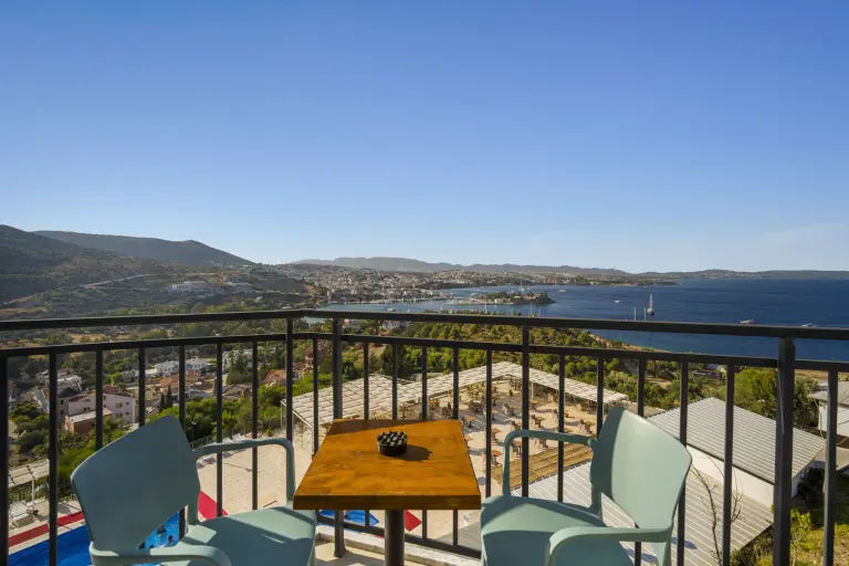 Superior Deniz Manzaralı Oda