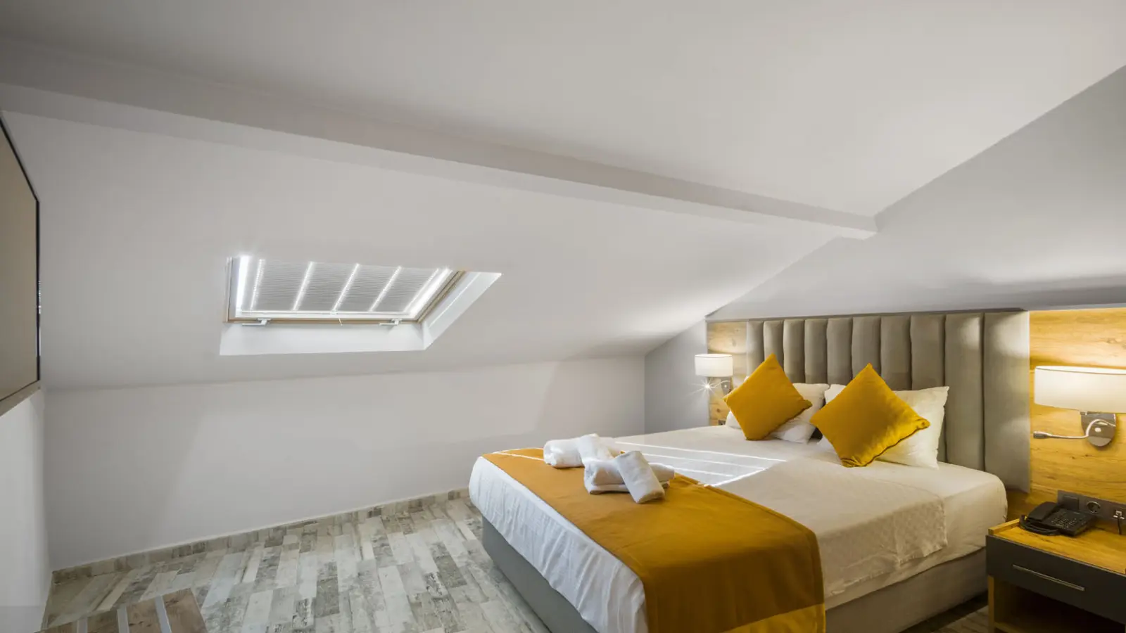 Çatı Katı Aile Odası