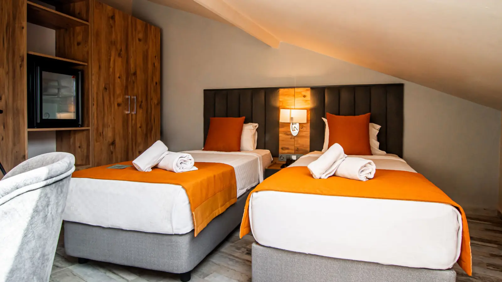 Standart Çatı Katı Oda